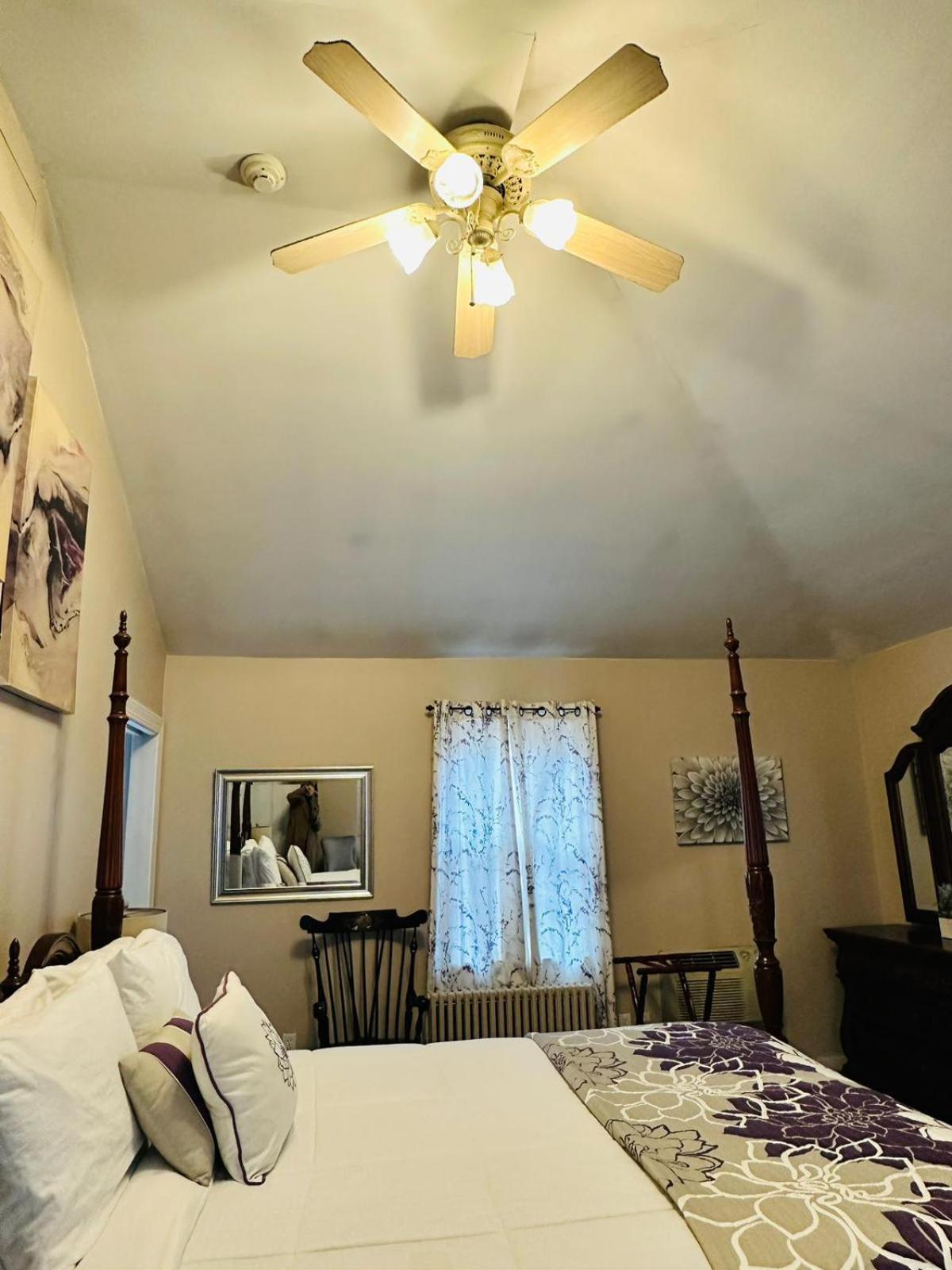 The Hamilton Hoppin House Hotel Мидълтаун Екстериор снимка